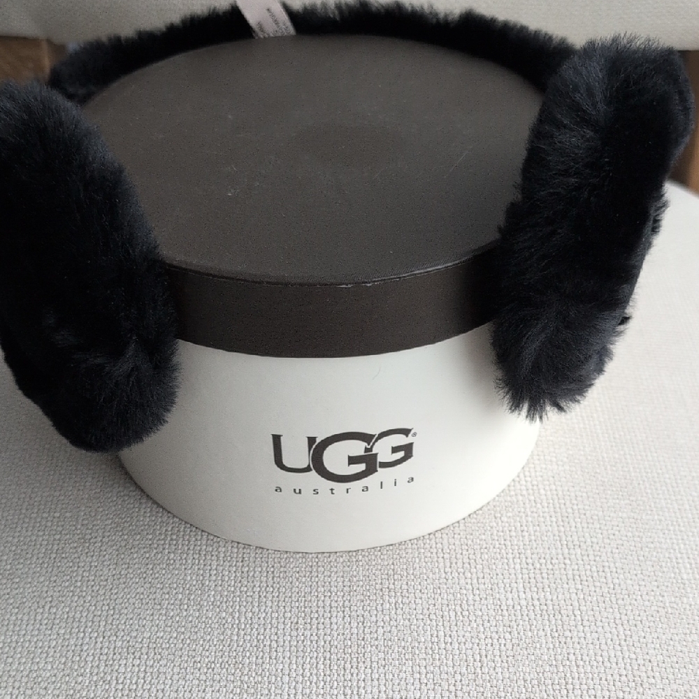 UGG Black Earmuffs